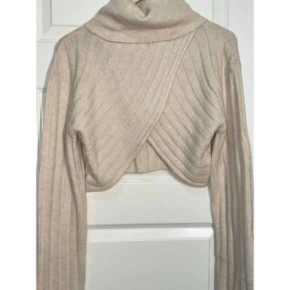 Pretty Little Thing Oatmeal Luxe Knit Wide Rib Cross Back Crop, Women's Size S - Picture 5 of 7